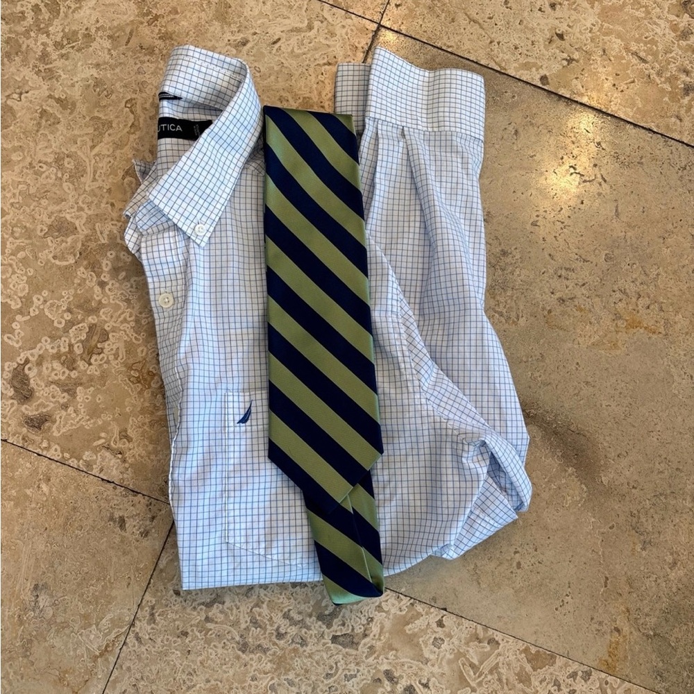 Nautica Men's Blue Checkered Shirt and tie set